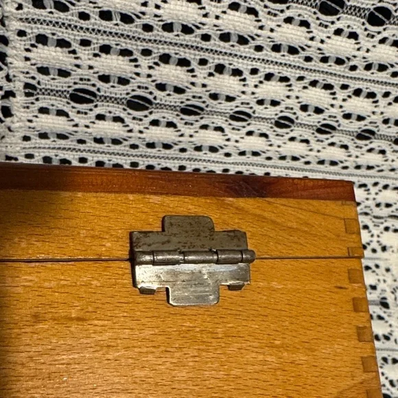 Hand-Carved Wooden Keepsake Box with Dovetail Corners, Scenic Inlay and Mirror - Picture 7 of 16